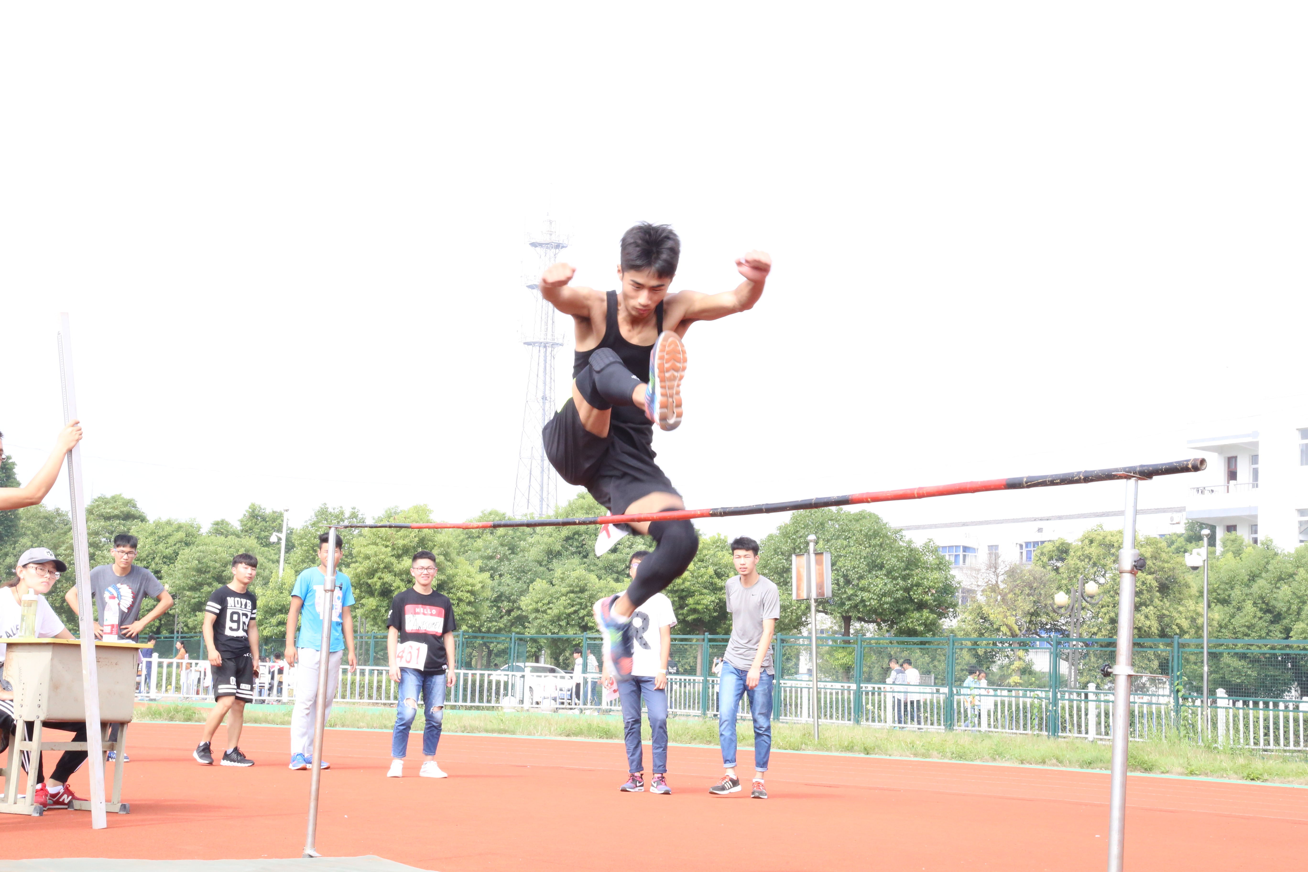 泰州實驗中學隆重召開第19屆田徑運動會